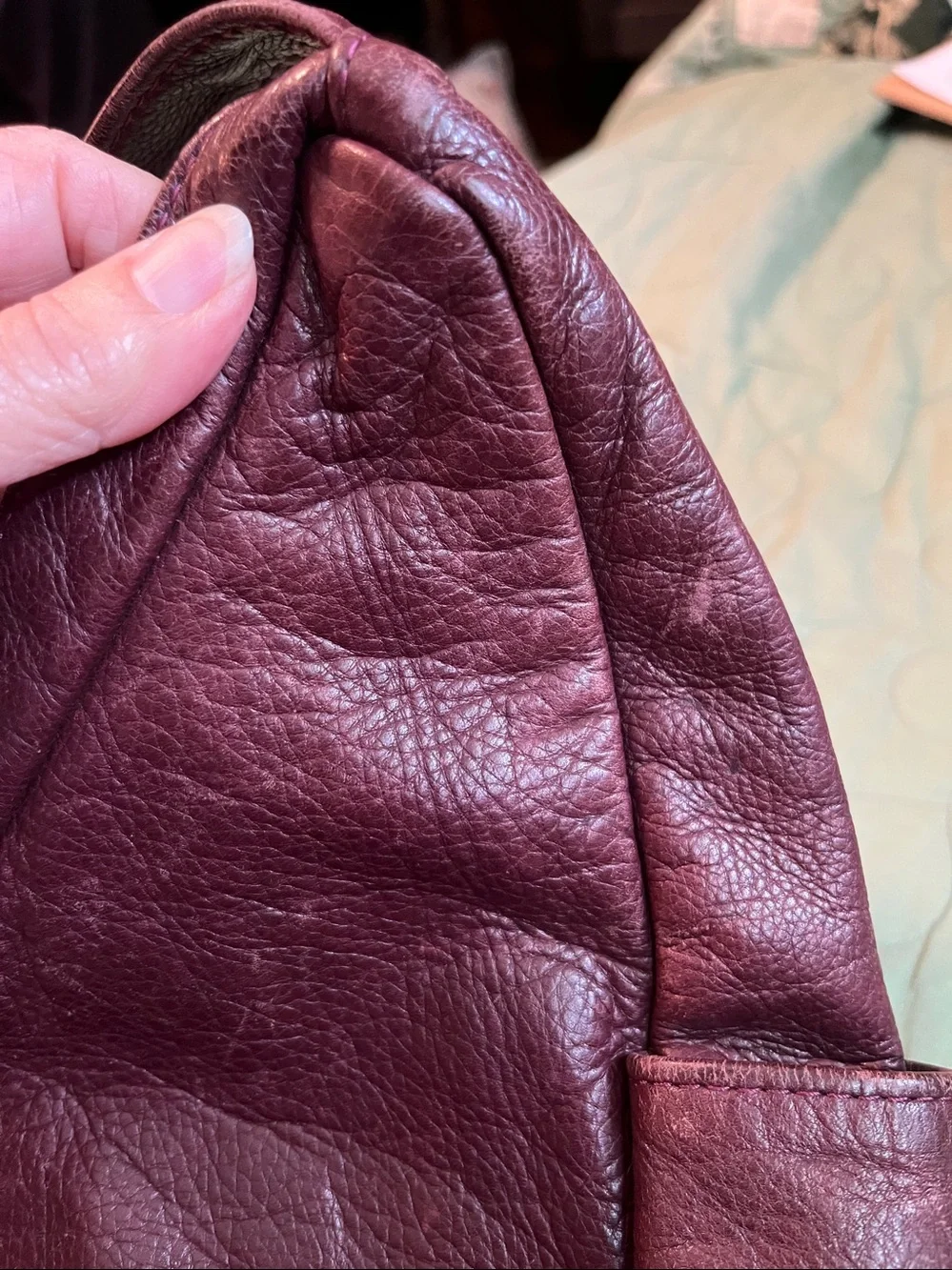 Vintage AmeriBag Healthy Back Bag  tear-drop shape leather.